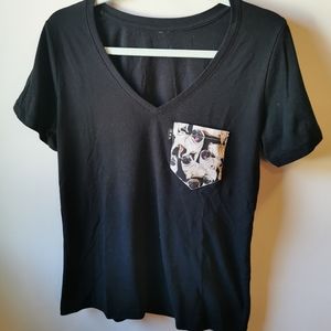 Simons Black V-Neck Tee with Printed Pocket PUG